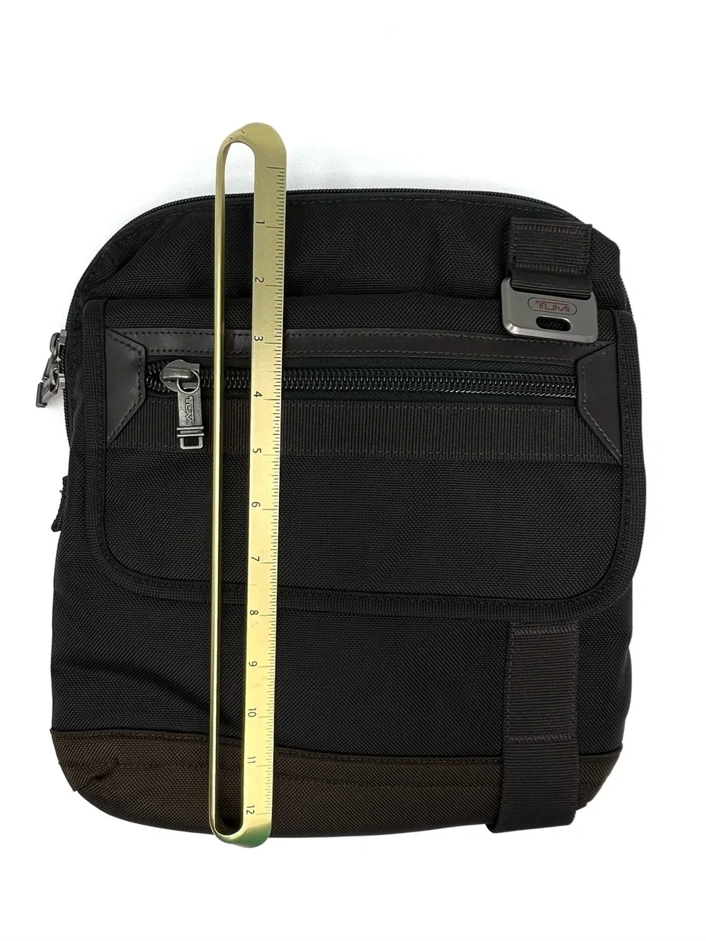 Tumi Eastern Zip Top Flap Crossbody Hickory Brown Nylon Messenger Bag Like New